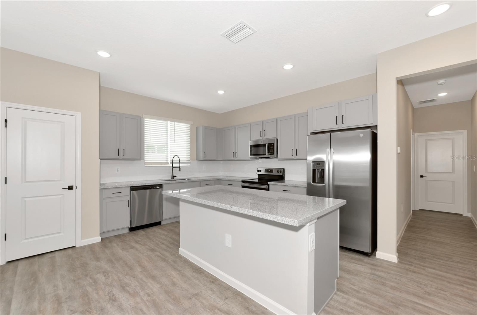 12351 CADES BAY CIR, LAKEWOOD RANCH, FL, 34211