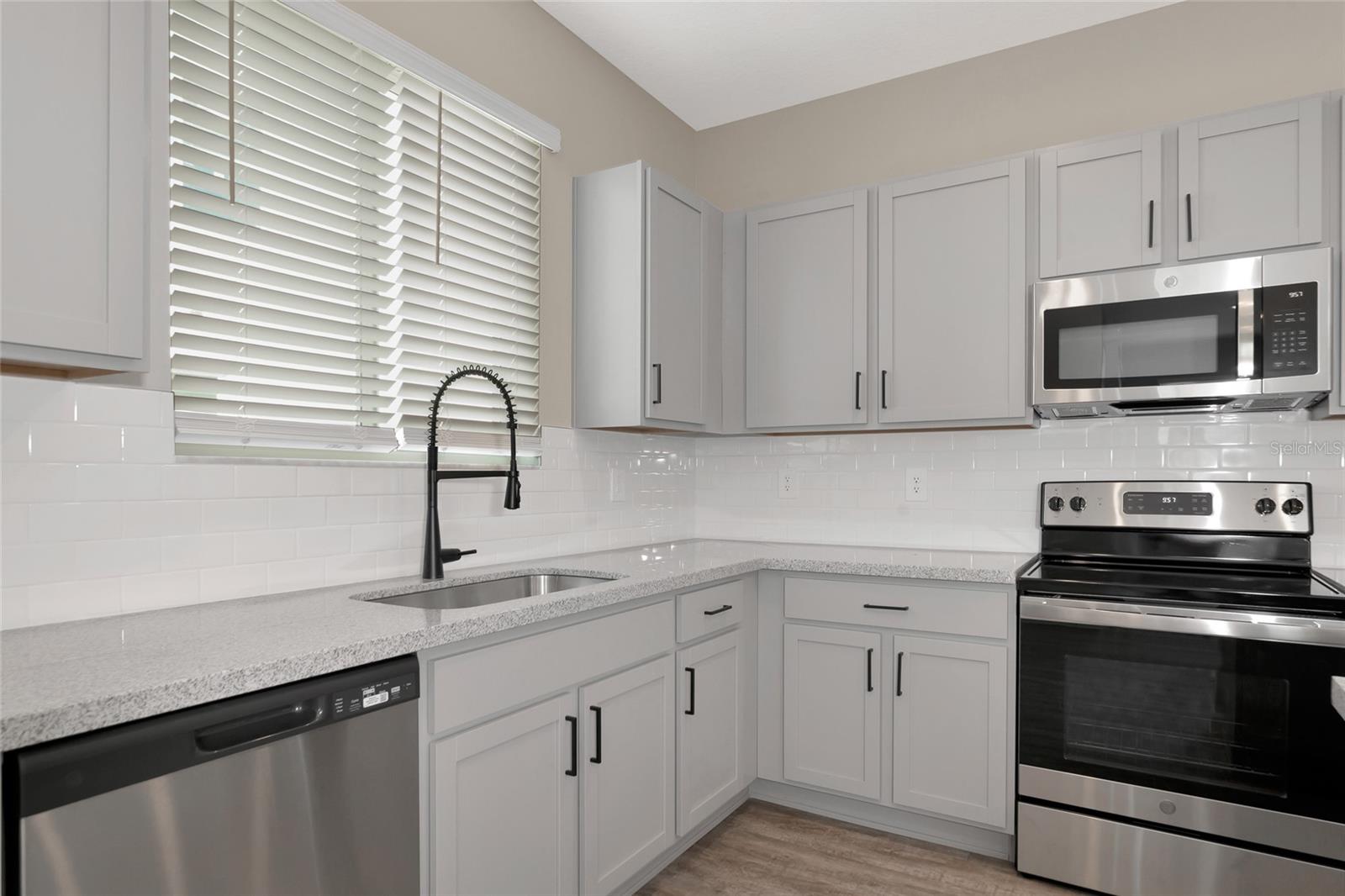 12351 CADES BAY CIR, LAKEWOOD RANCH, FL, 34211