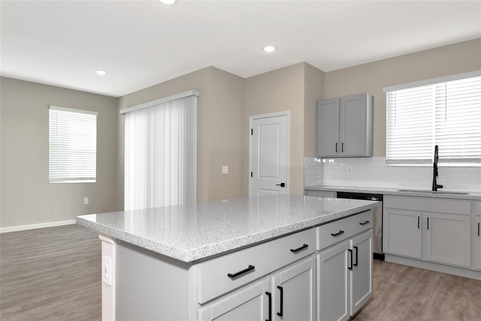 12351 CADES BAY CIR, LAKEWOOD RANCH, FL, 34211