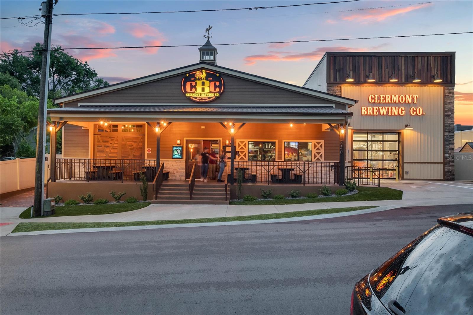 1688 BLUE LAGOON CIR, MASCOTTE, FL, 34753