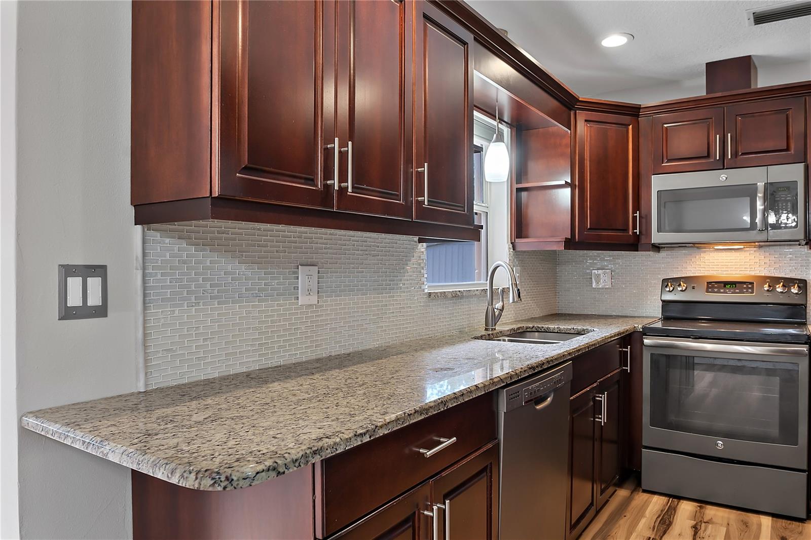2231 60TH WAY N, ST PETERSBURG, FL, 33710