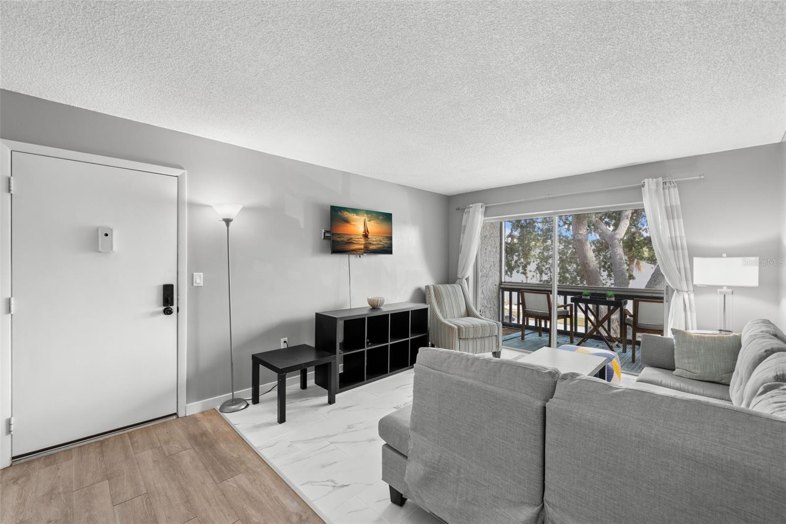 3245 BENEVA RD #201, SARASOTA, FL, 34232