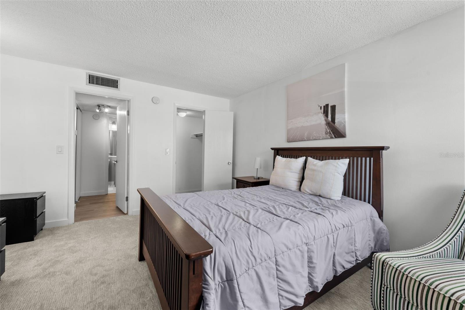 3245 BENEVA RD #201, SARASOTA, FL, 34232