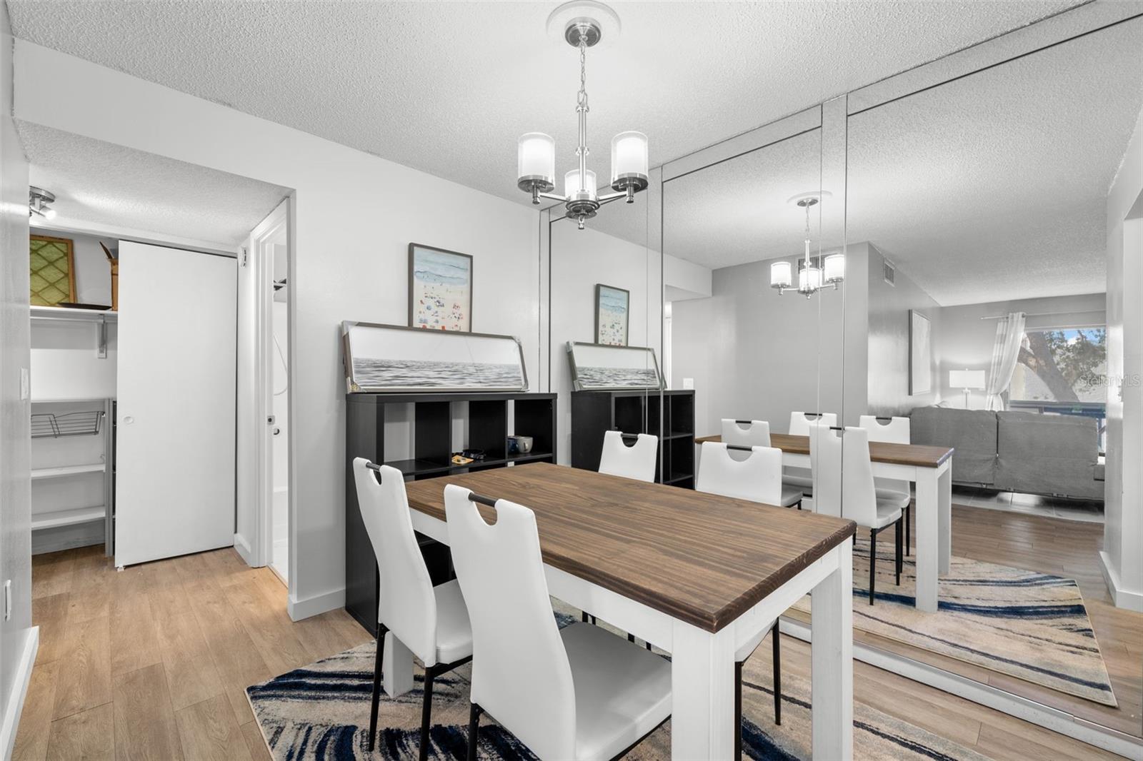 3245 BENEVA RD #201, SARASOTA, FL, 34232