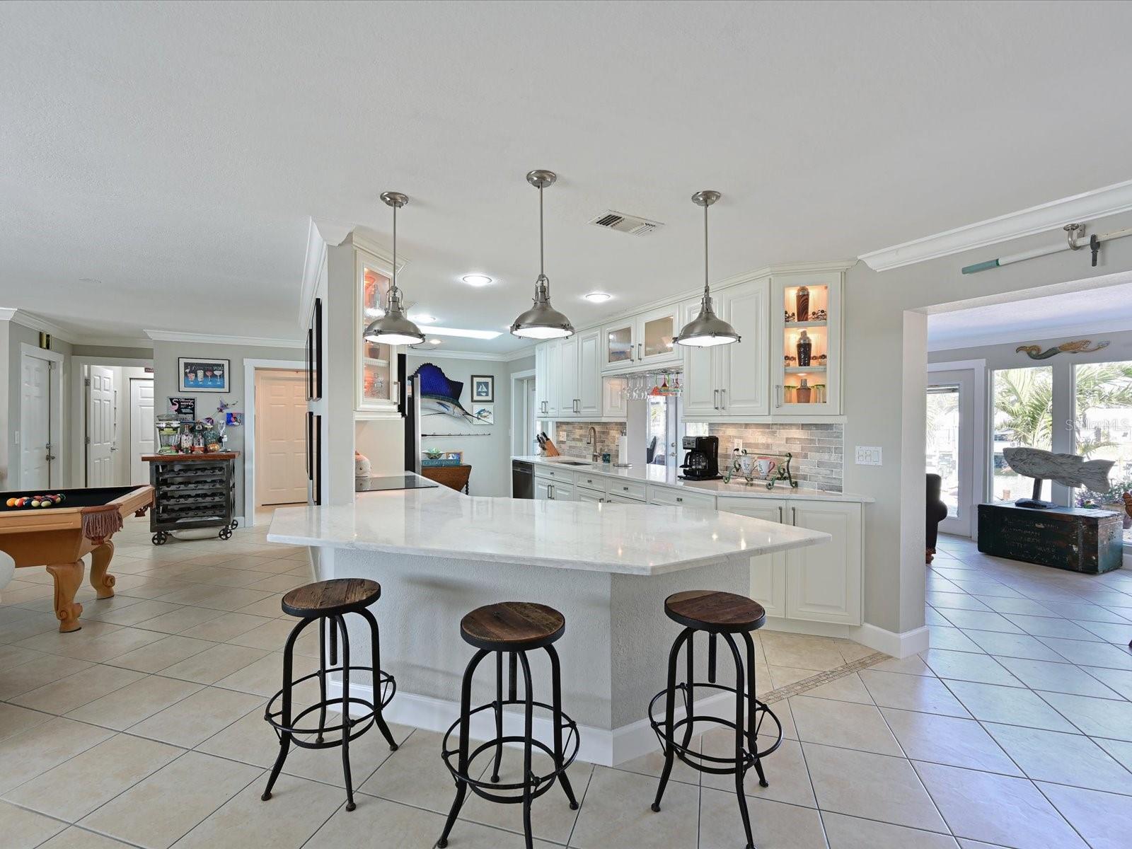10404 SANDPIPER RD W, BRADENTON, FL, 34209