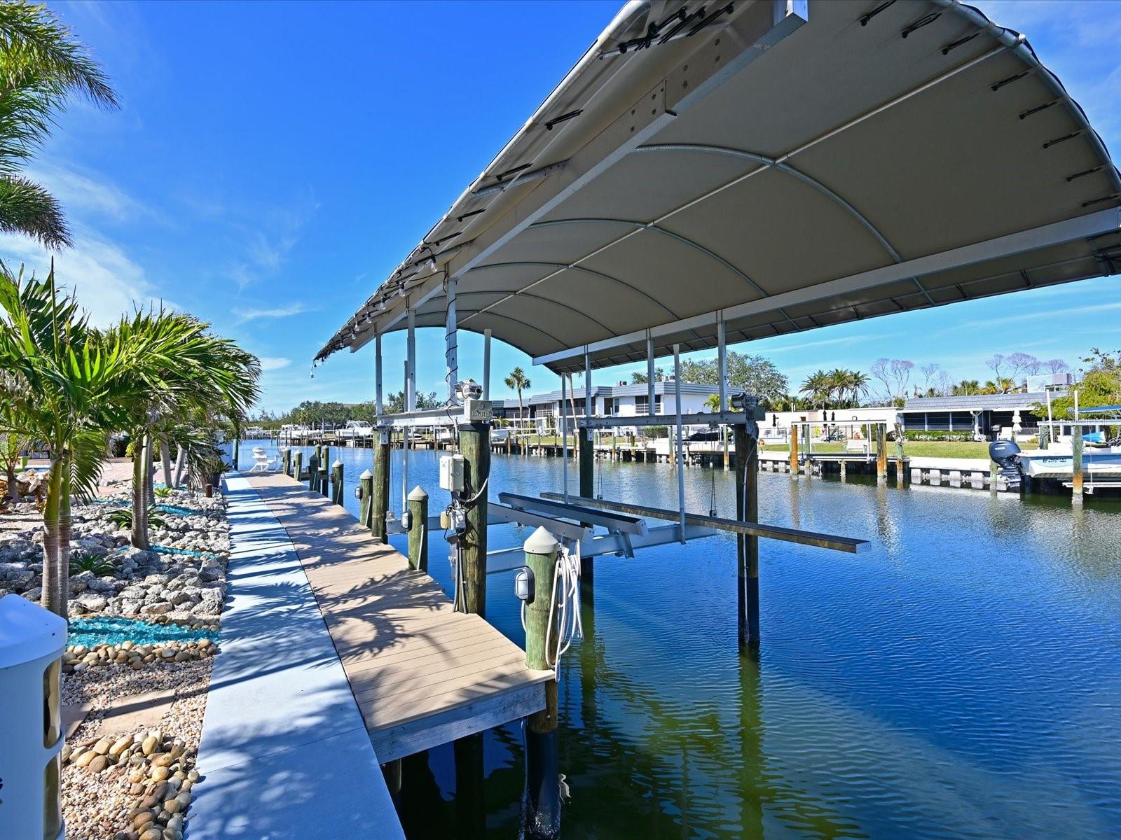 10404 SANDPIPER RD W, BRADENTON, FL, 34209
