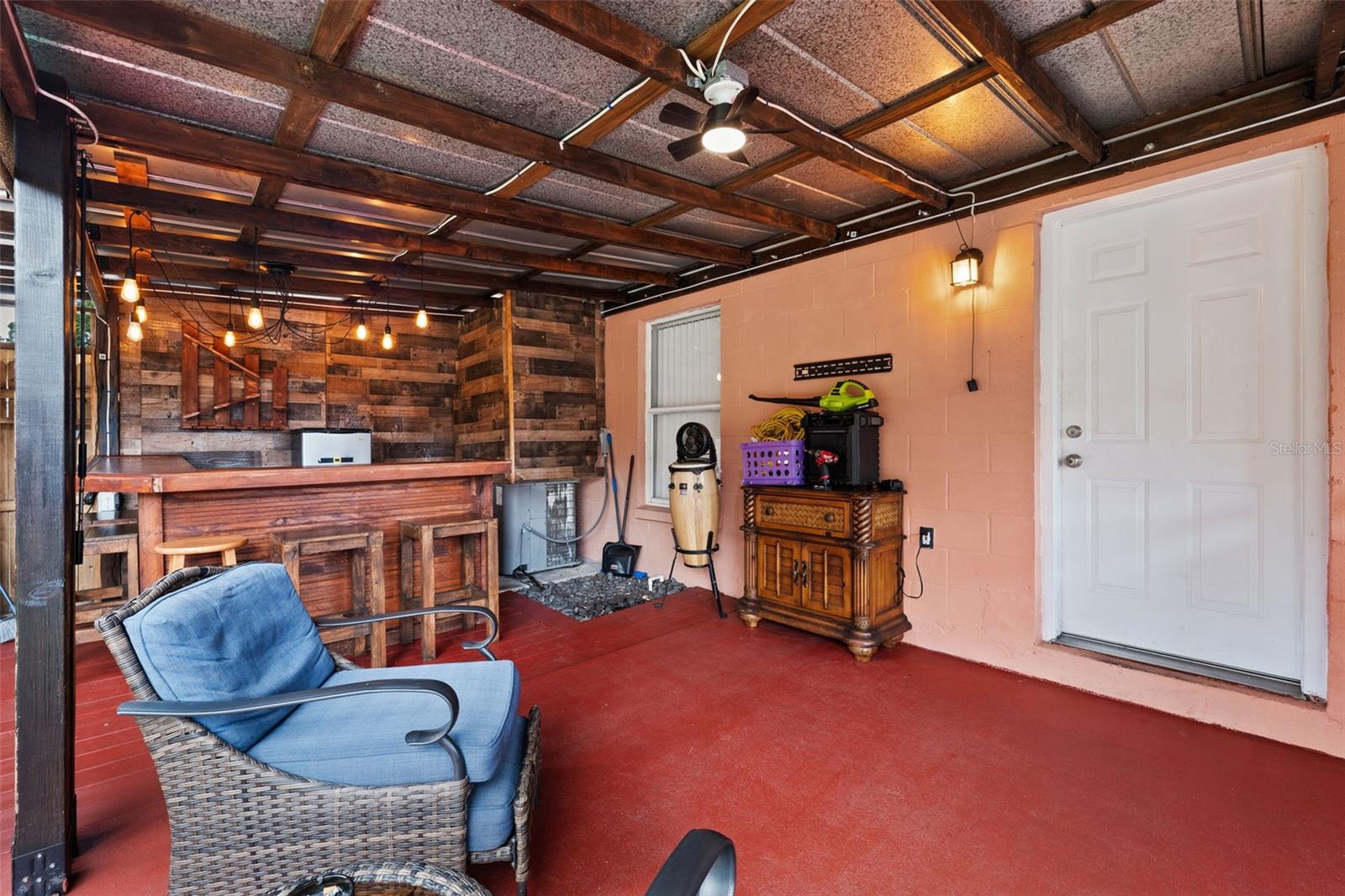 3334 W HEITER ST, TAMPA, FL, 33607