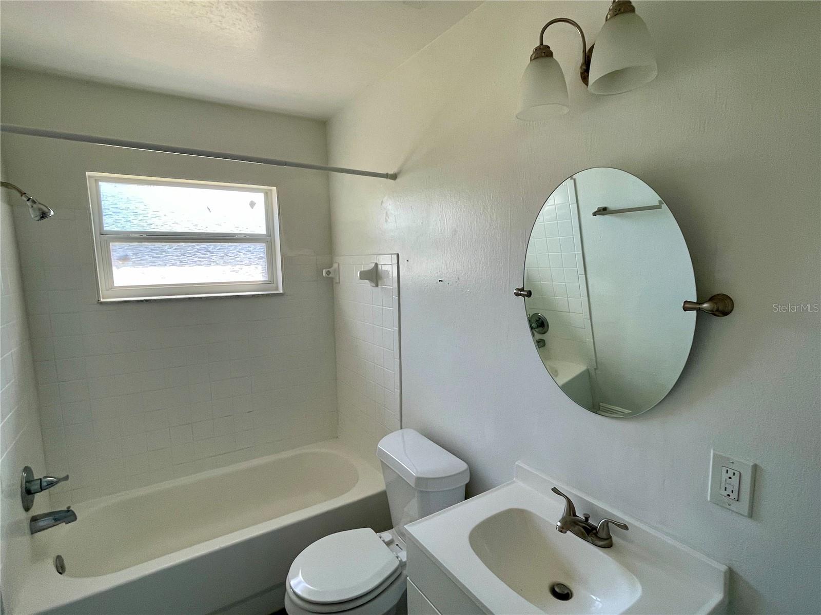 4421 N CLARK AVE #B, TAMPA, FL, 33614