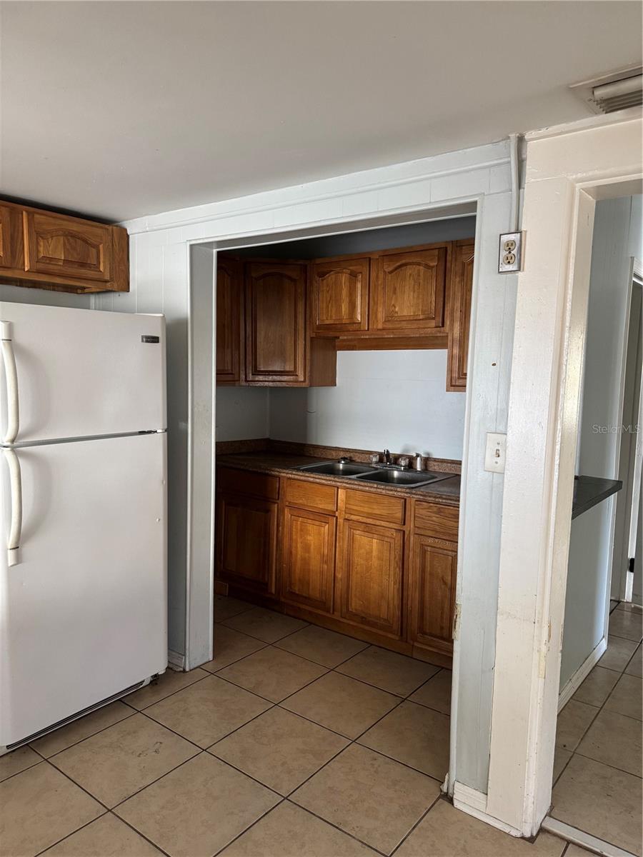 3235 24TH ST N, ST PETERSBURG, FL, 33713