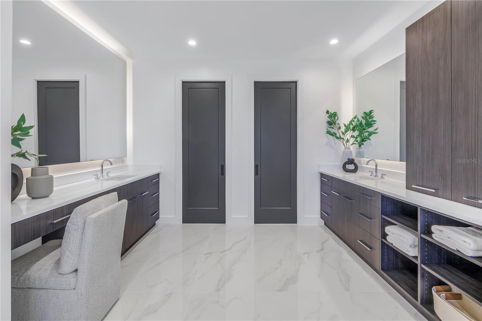 TB8344767 Property Photo