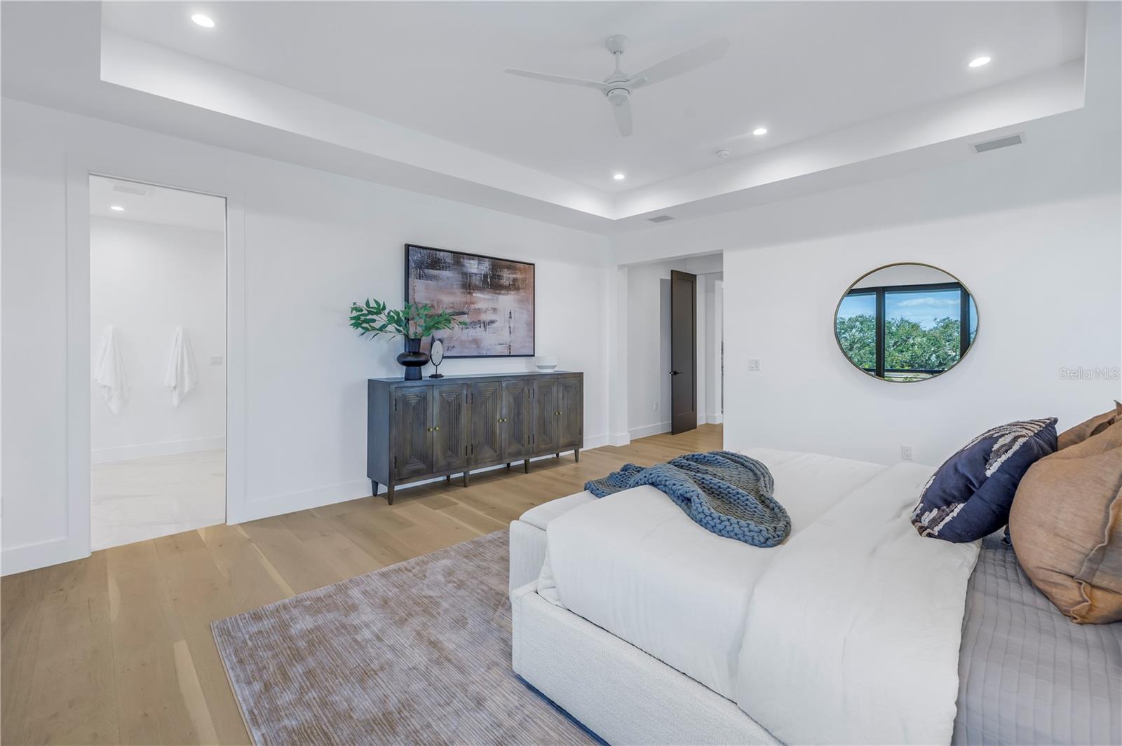 TB8344767 Property Photo