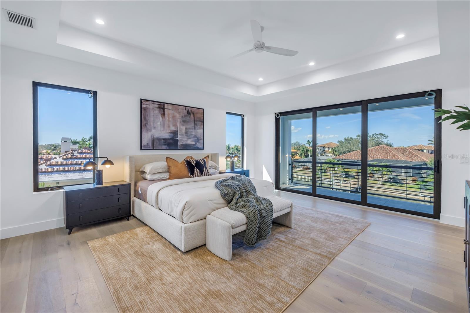 TB8344767 Property Photo