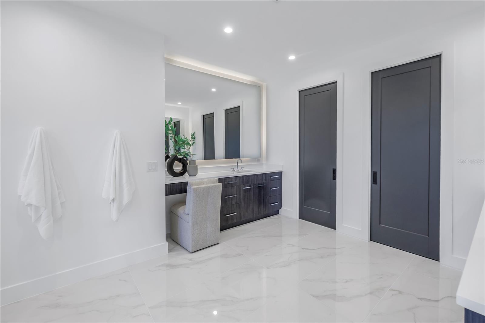 TB8344767 Property Photo