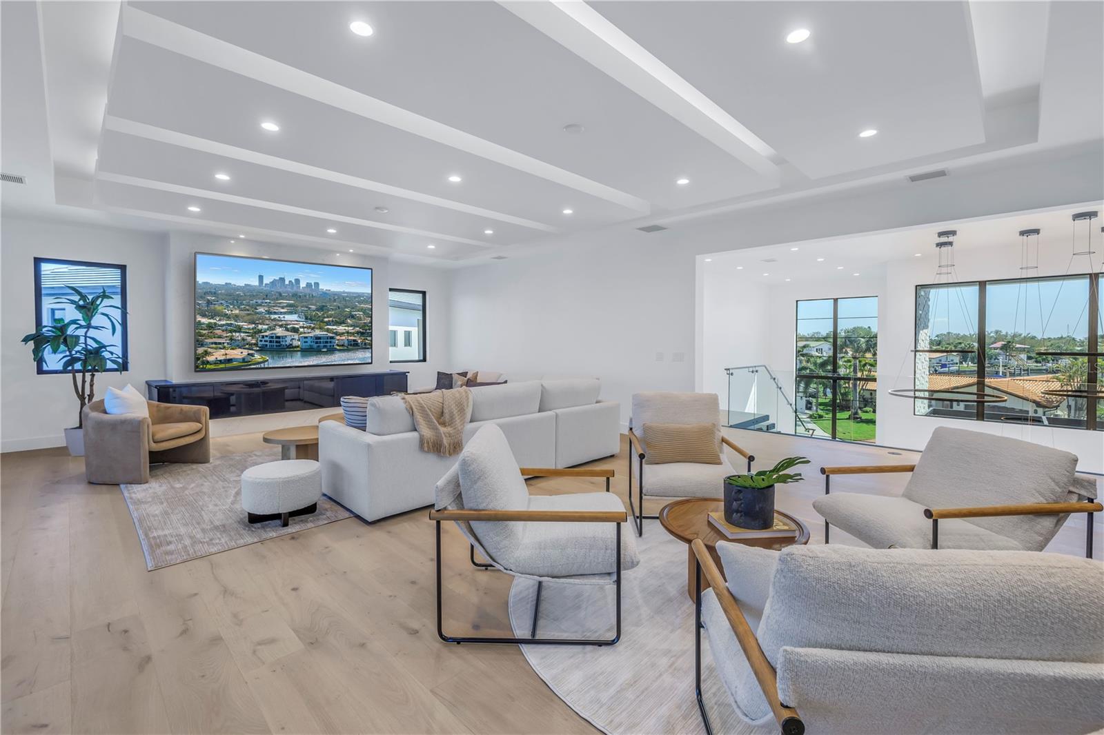 TB8344767 Property Photo