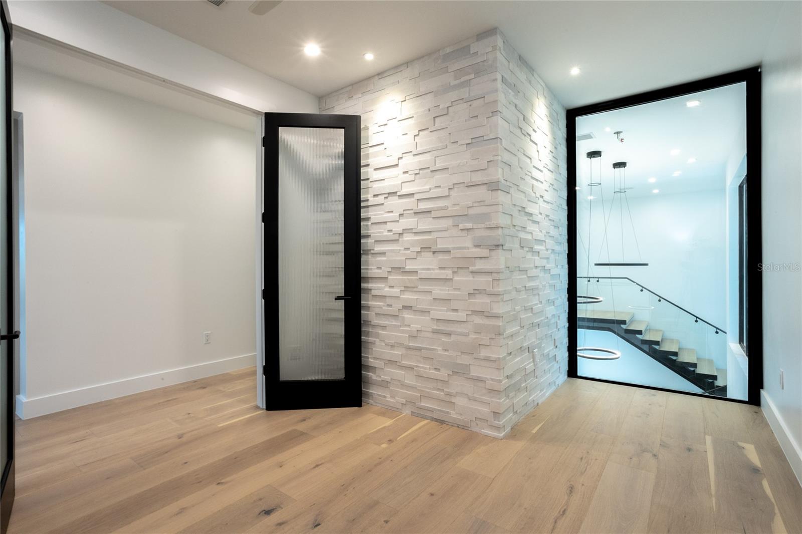 TB8344767 Property Photo