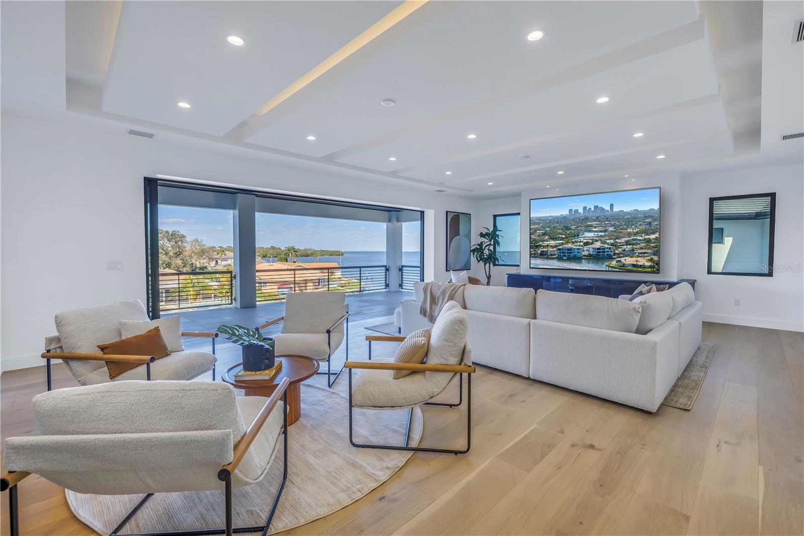 TB8344767 Property Photo