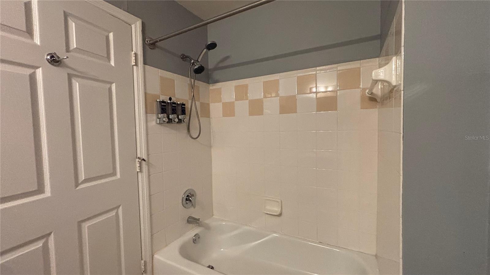 3304 WESTCHESTER SQUARE BLVD #201, ORLANDO, FL, 32835