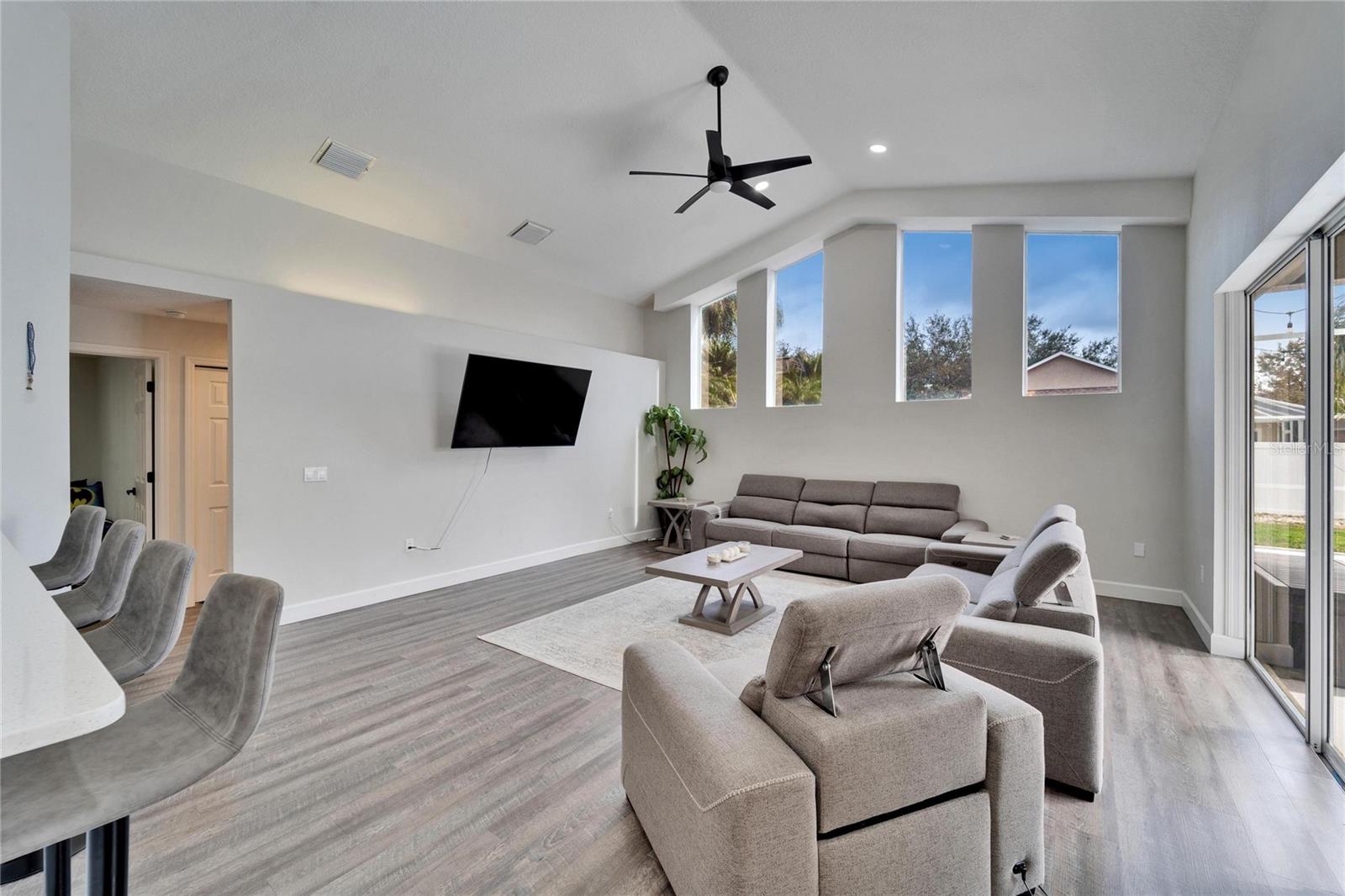 5206 WHISPERING LEAF TRL, VALRICO, FL, 33596