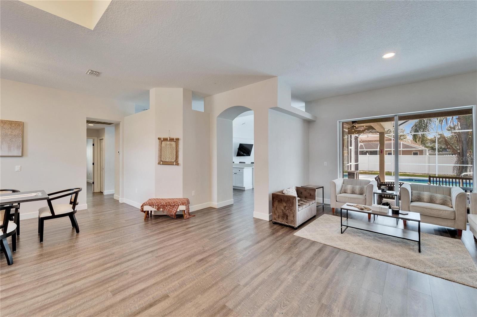 5206 WHISPERING LEAF TRL, VALRICO, FL, 33596