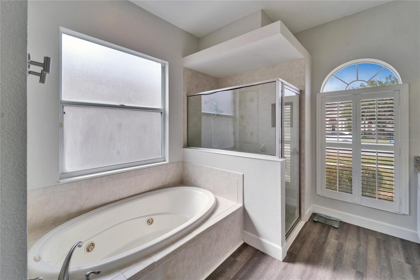 5206 WHISPERING LEAF TRL, VALRICO, FL, 33596