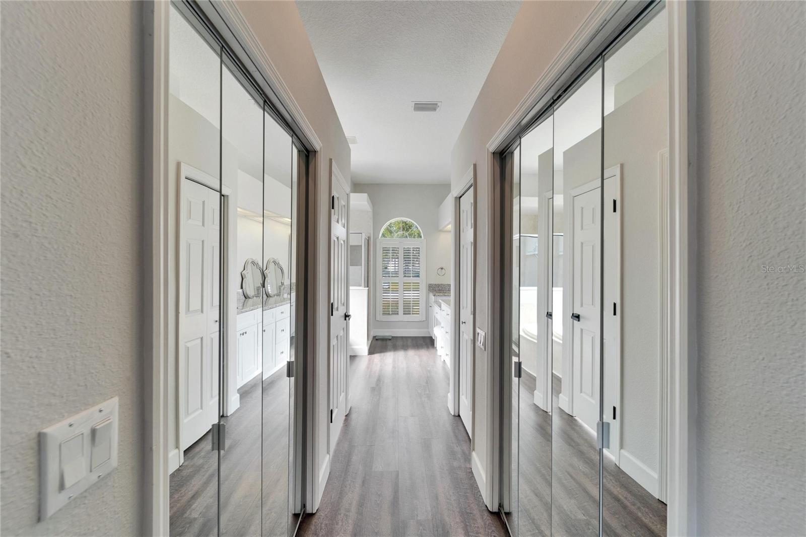 5206 WHISPERING LEAF TRL, VALRICO, FL, 33596
