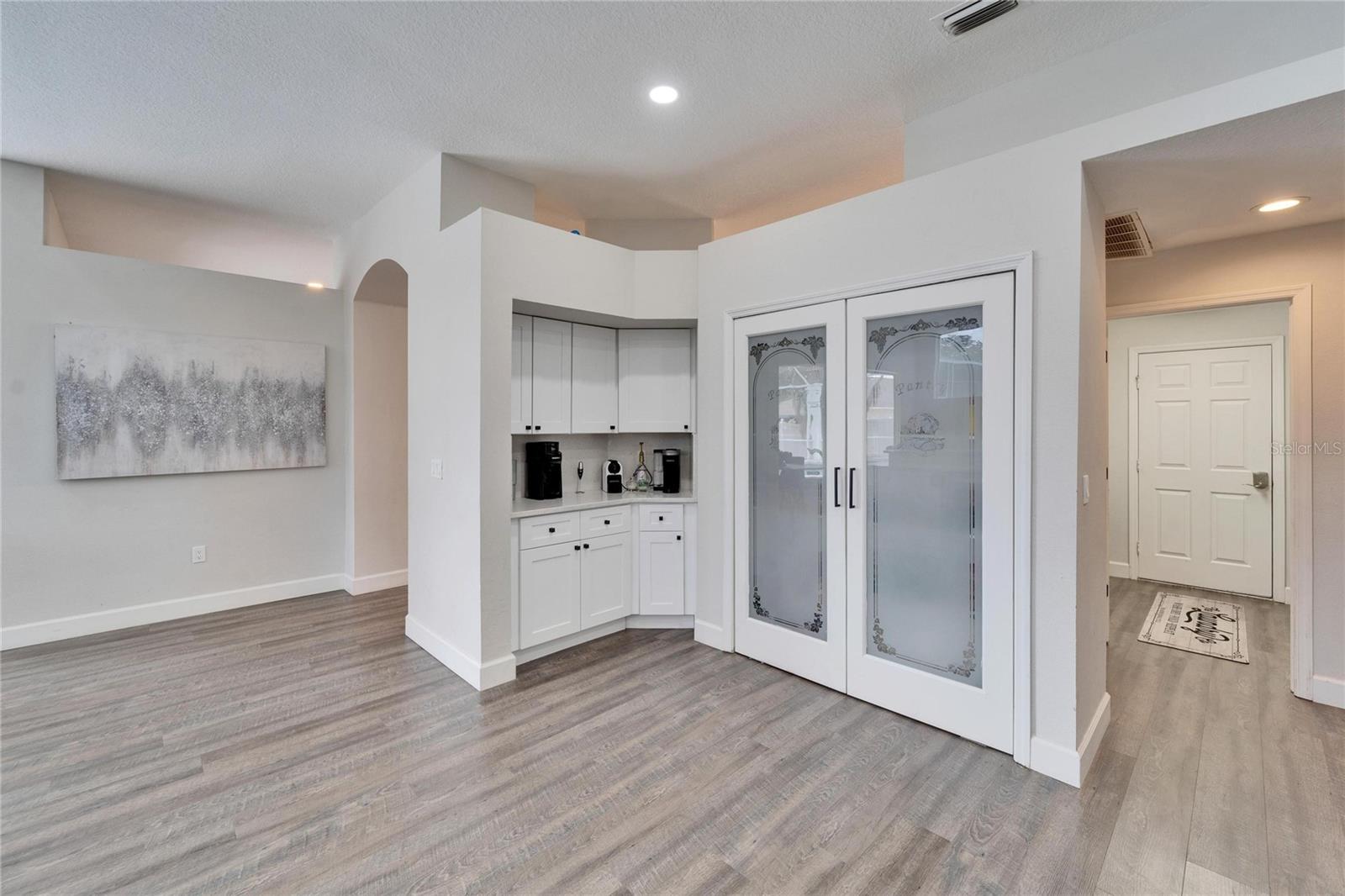 5206 WHISPERING LEAF TRL, VALRICO, FL, 33596