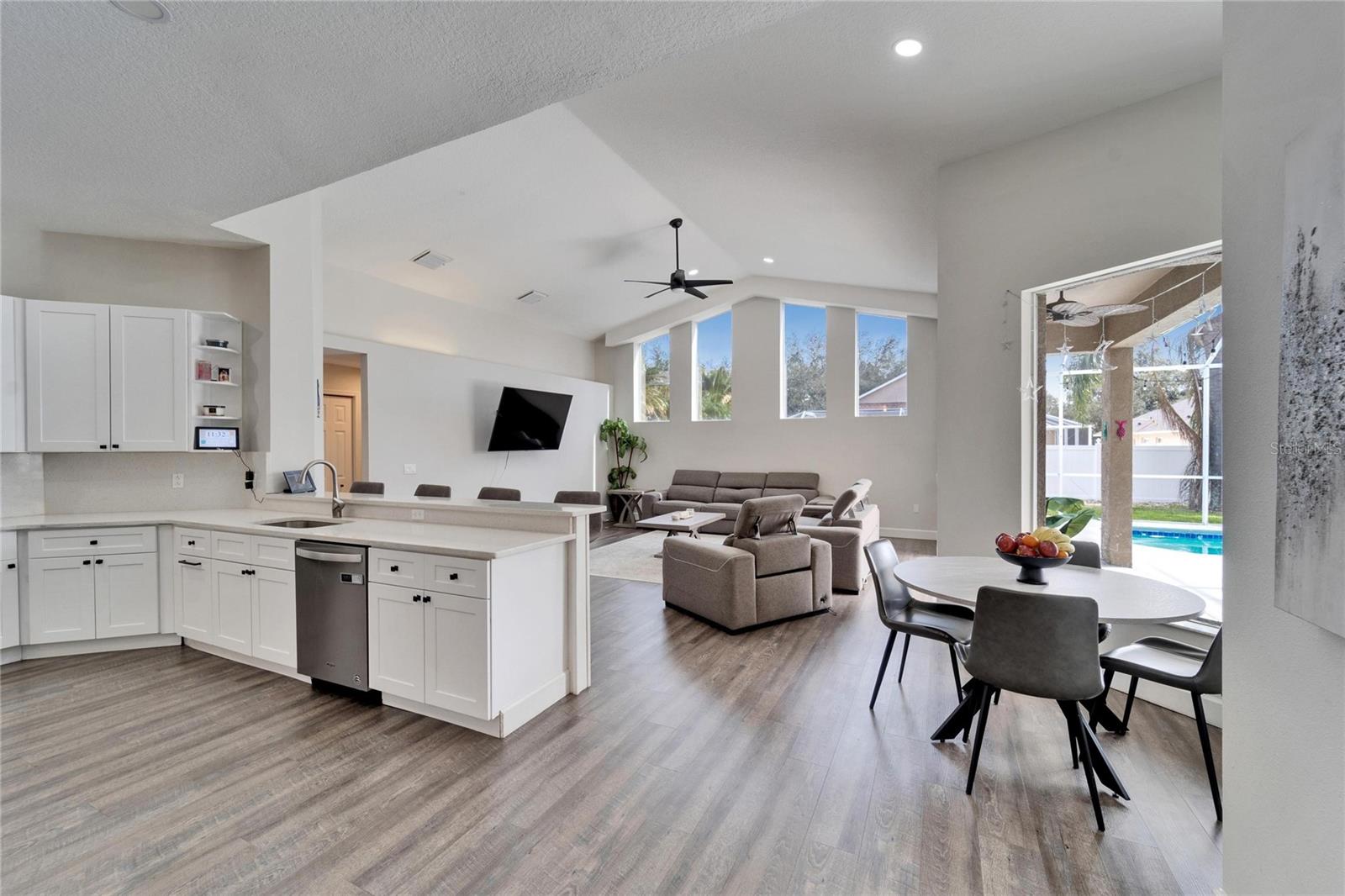 5206 WHISPERING LEAF TRL, VALRICO, FL, 33596