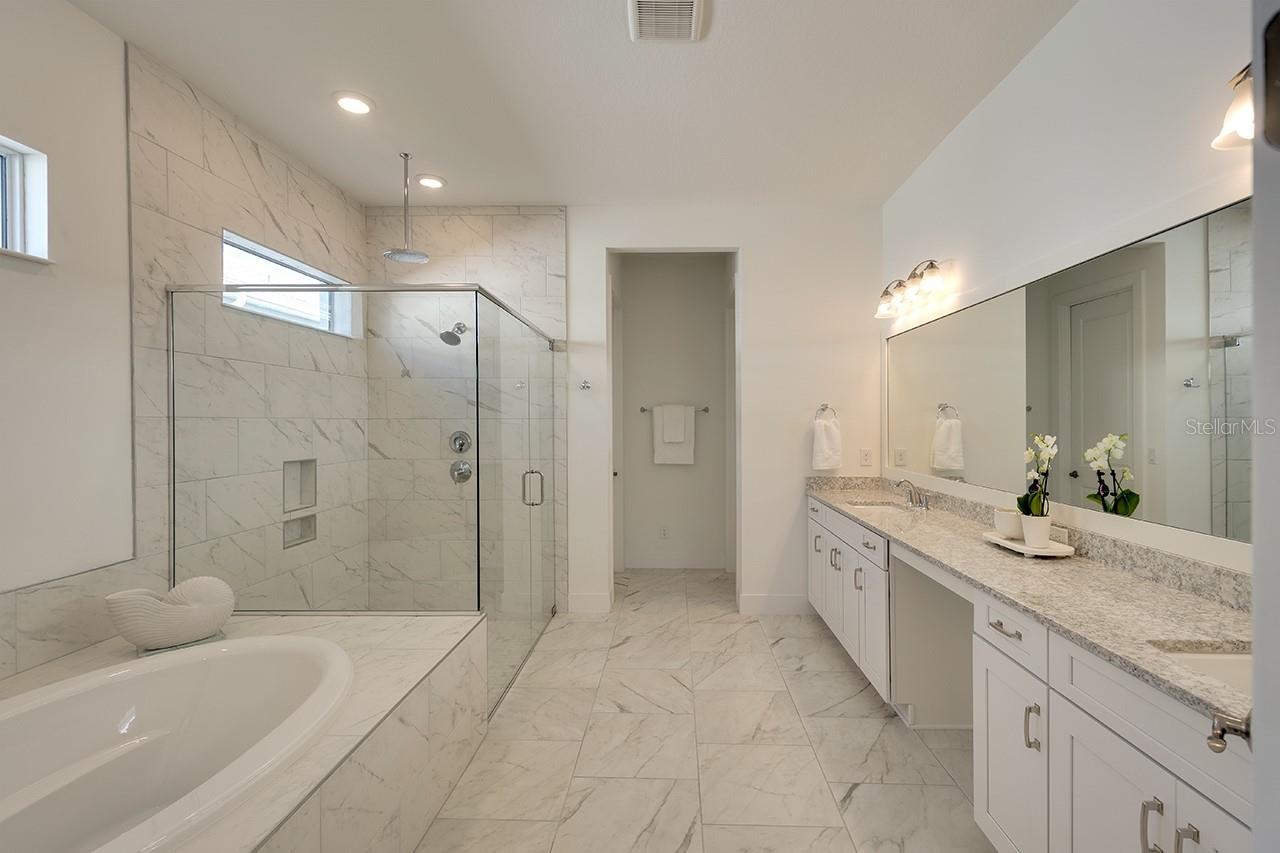 8066 REDONDA LOOP, BRADENTON, FL, 34202