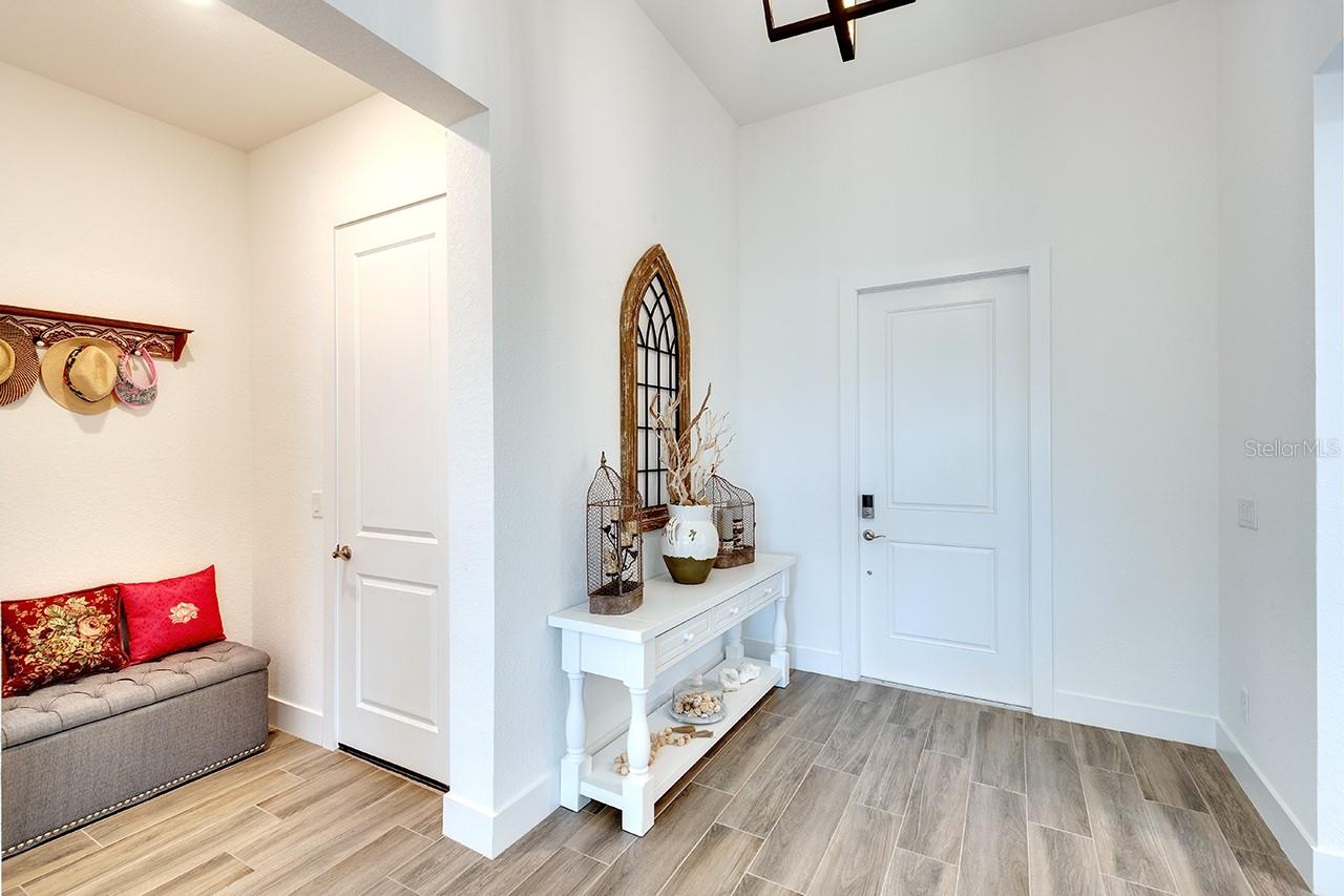 8066 REDONDA LOOP, BRADENTON, FL, 34202