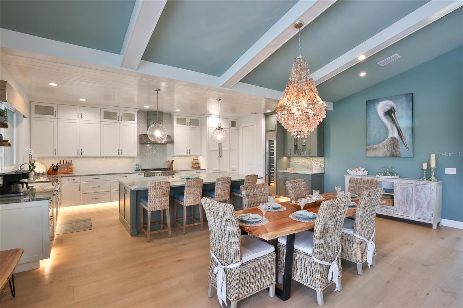 262 ISLAND CIR, SARASOTA, FL, 34242