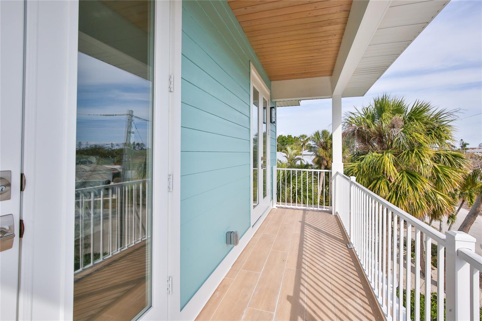 262 ISLAND CIR, SARASOTA, FL, 34242