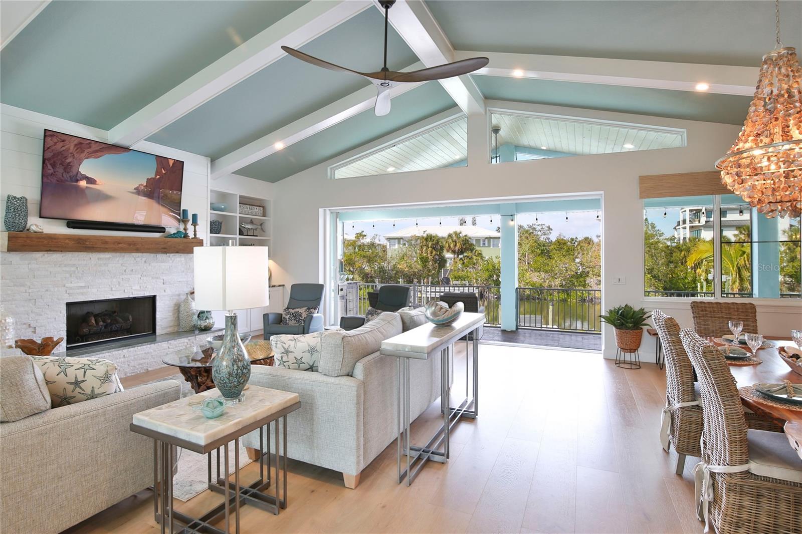 262 ISLAND CIR, SARASOTA, FL, 34242