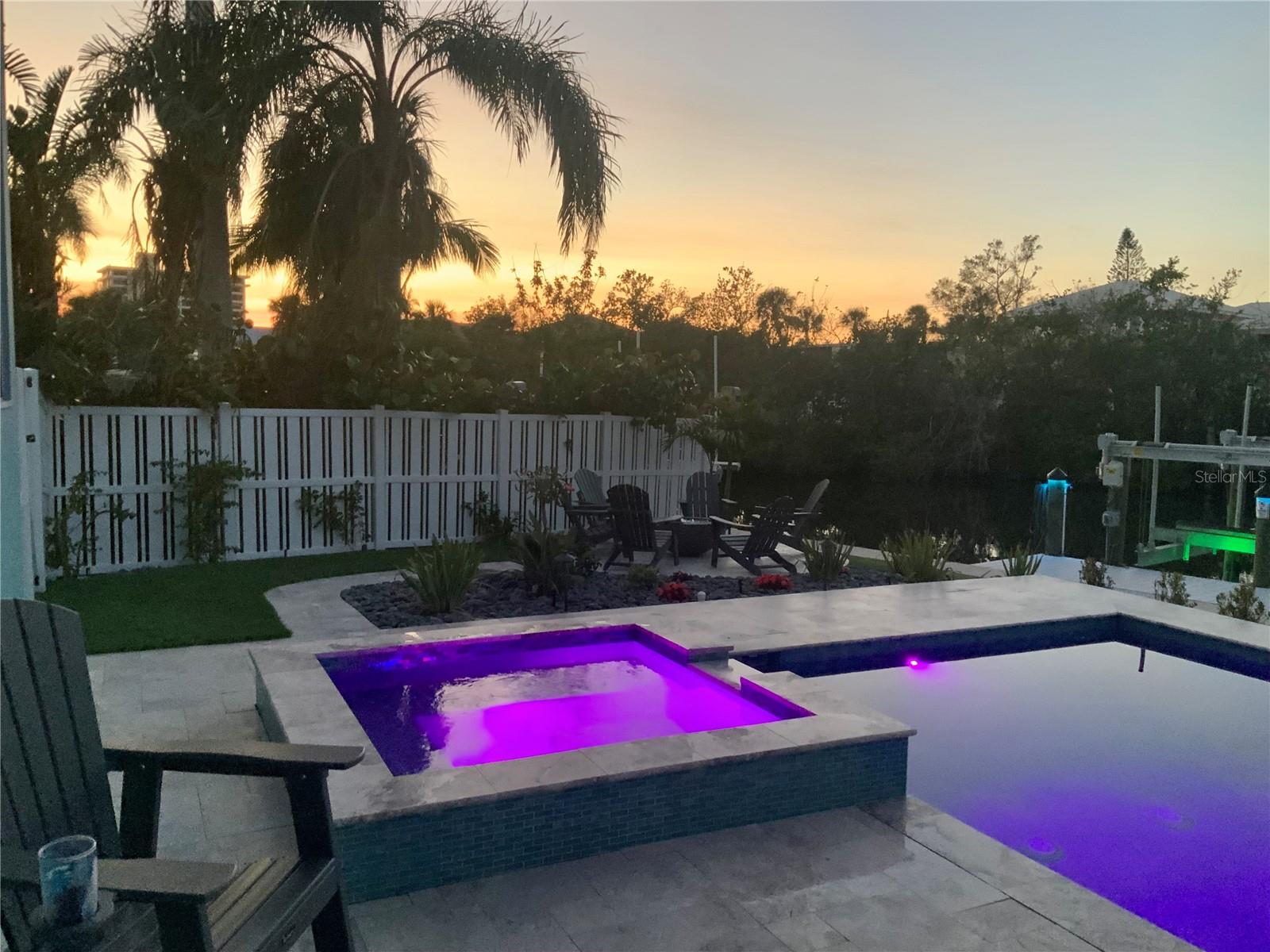 262 ISLAND CIR, SARASOTA, FL, 34242