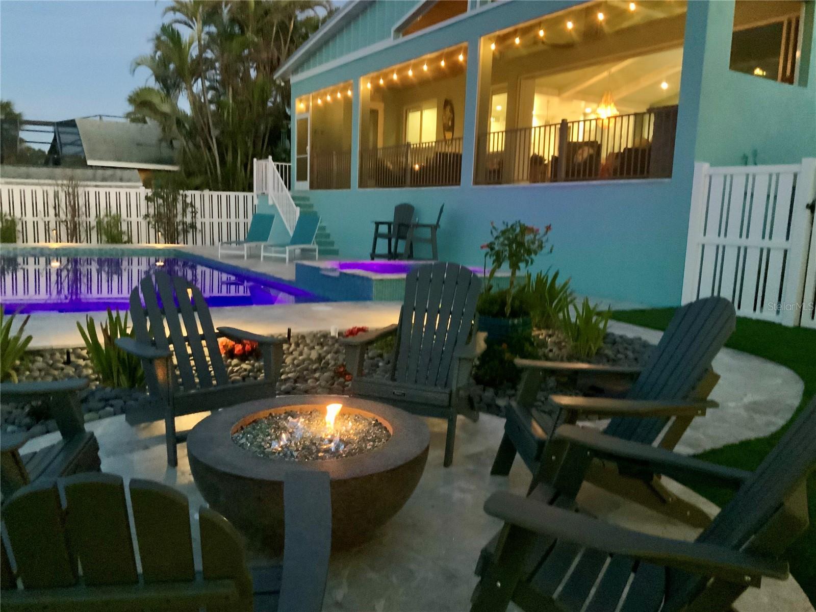 262 ISLAND CIR, SARASOTA, FL, 34242