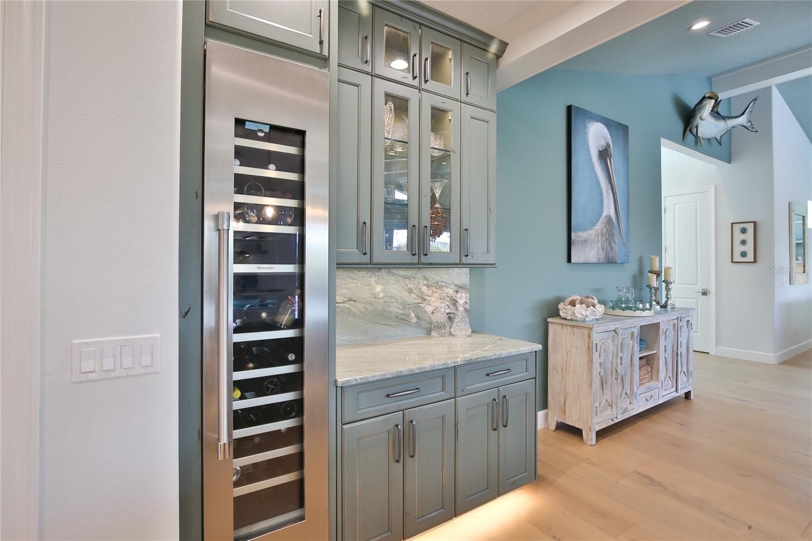 262 ISLAND CIR, SARASOTA, FL, 34242