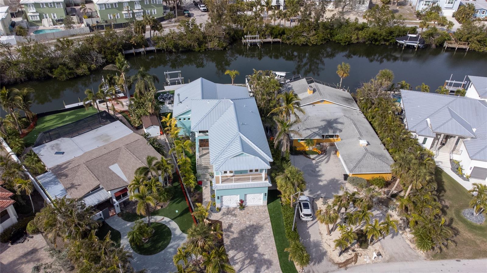 262 ISLAND CIR, SARASOTA, FL, 34242