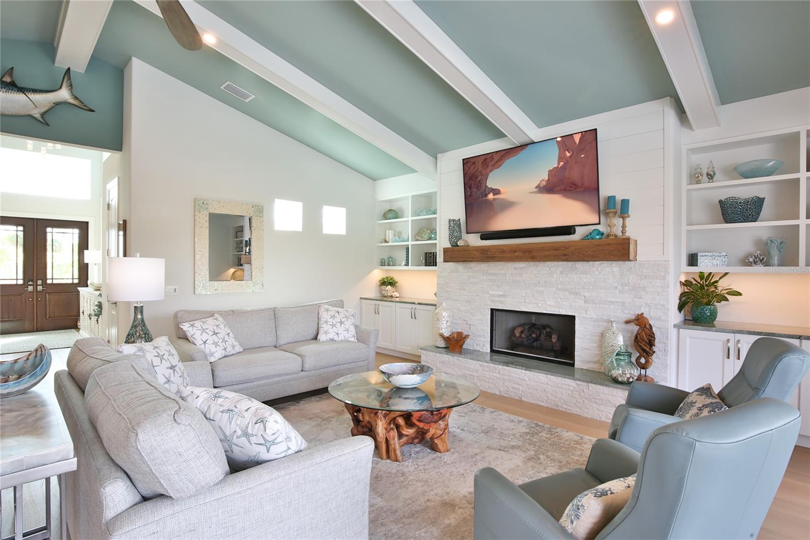 262 ISLAND CIR, SARASOTA, FL, 34242