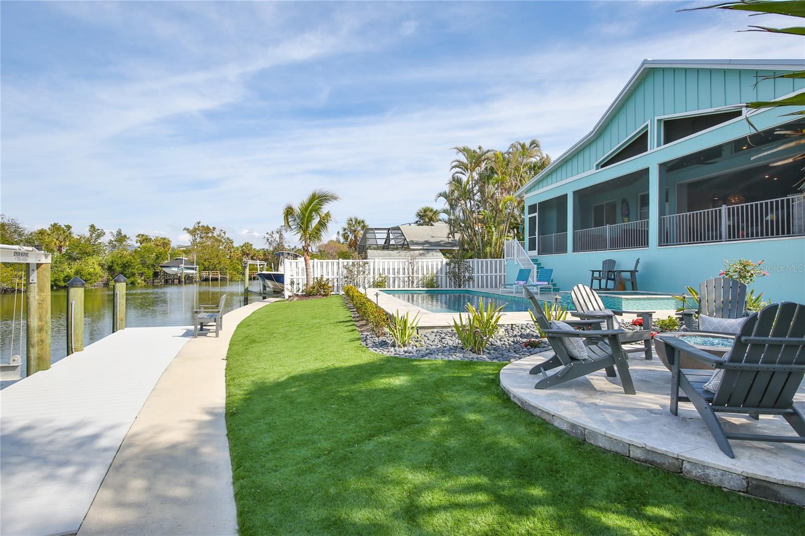 262 ISLAND CIR, SARASOTA, FL, 34242