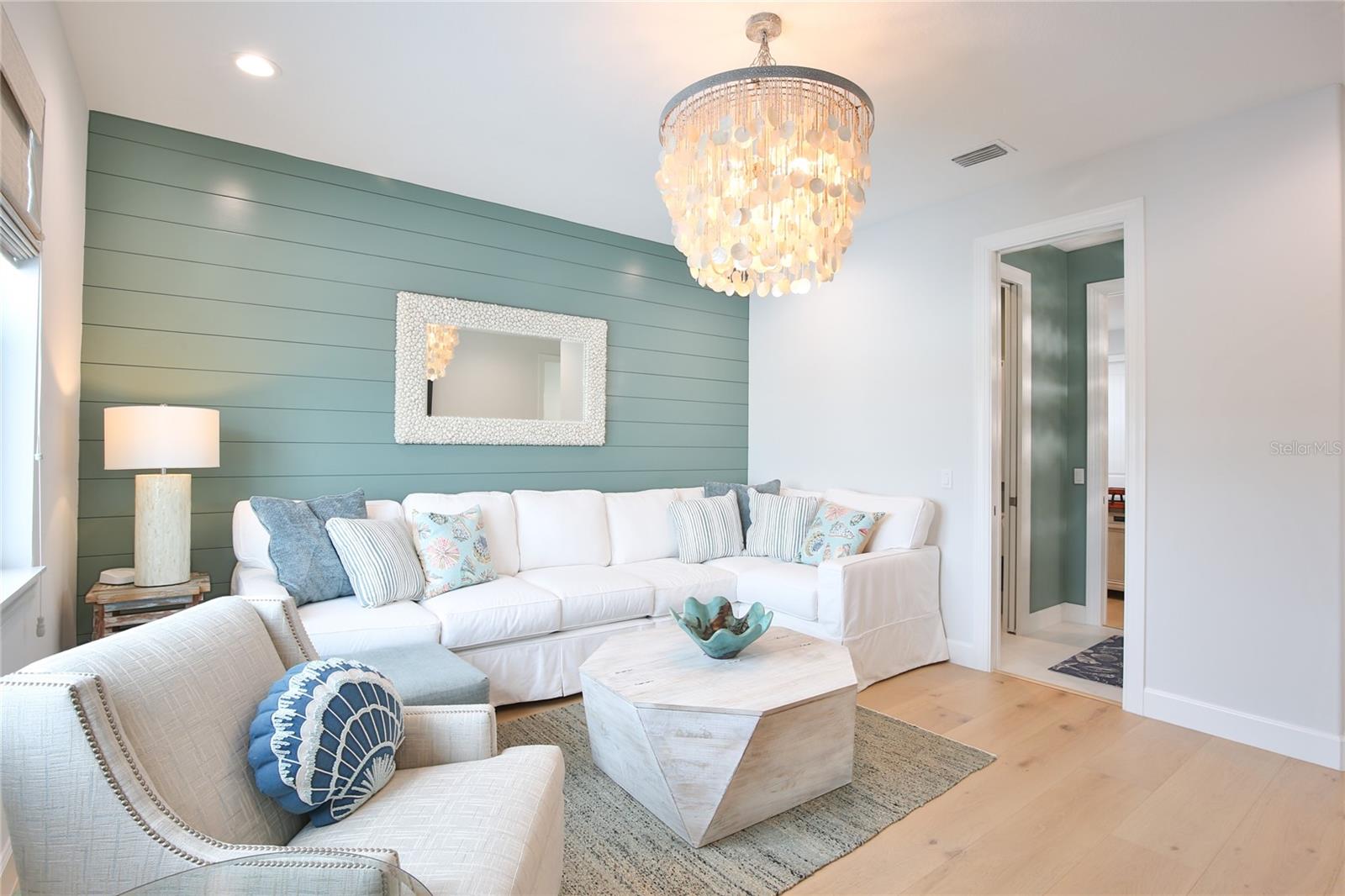 262 ISLAND CIR, SARASOTA, FL, 34242