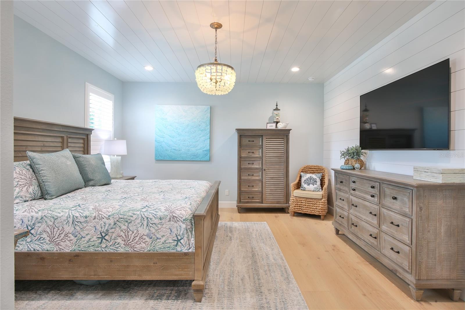 262 ISLAND CIR, SARASOTA, FL, 34242