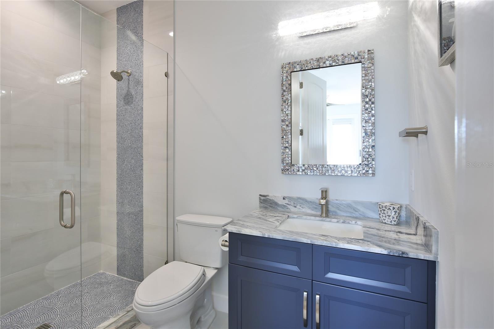 262 ISLAND CIR, SARASOTA, FL, 34242