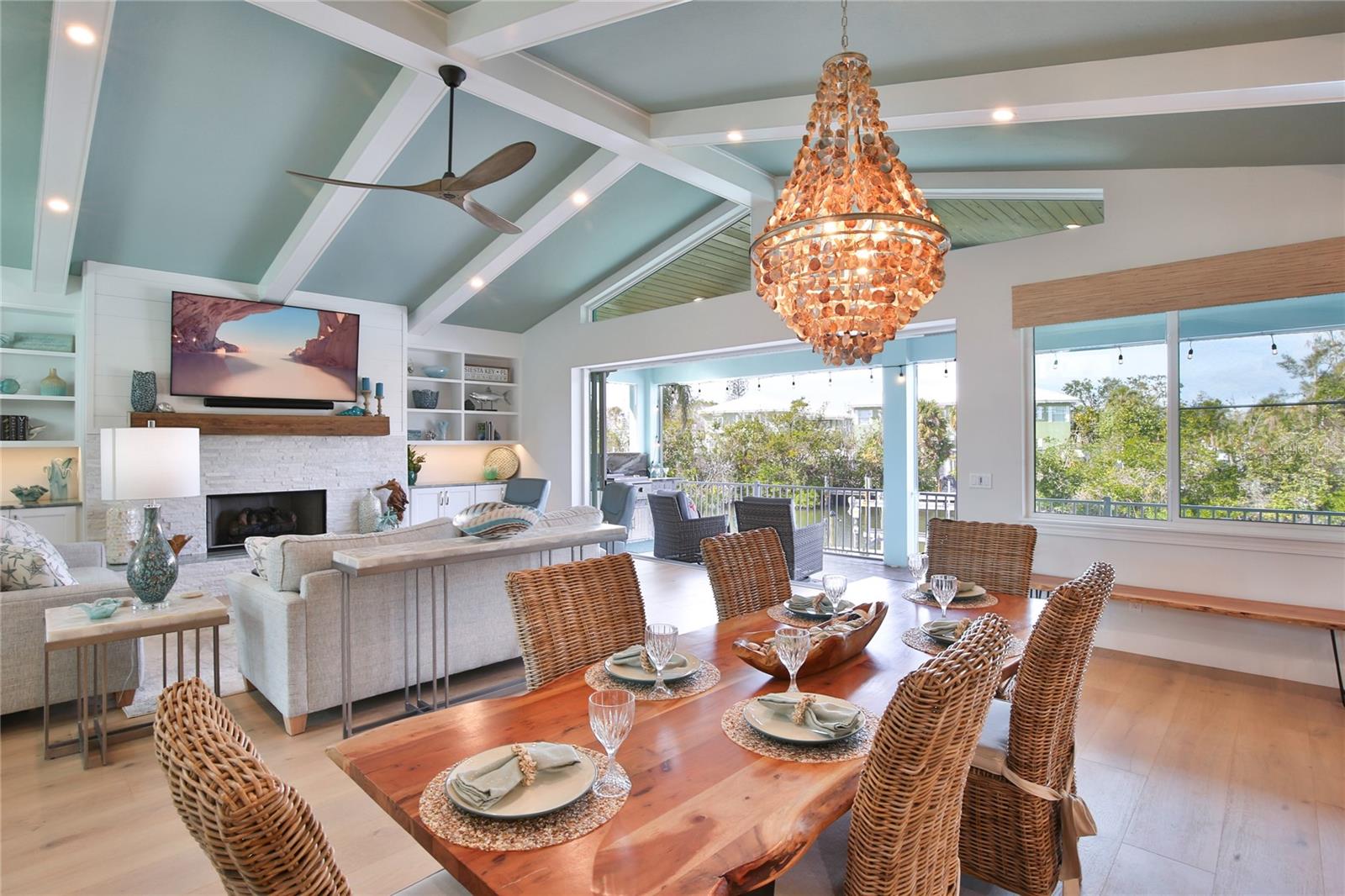 262 ISLAND CIR, SARASOTA, FL, 34242
