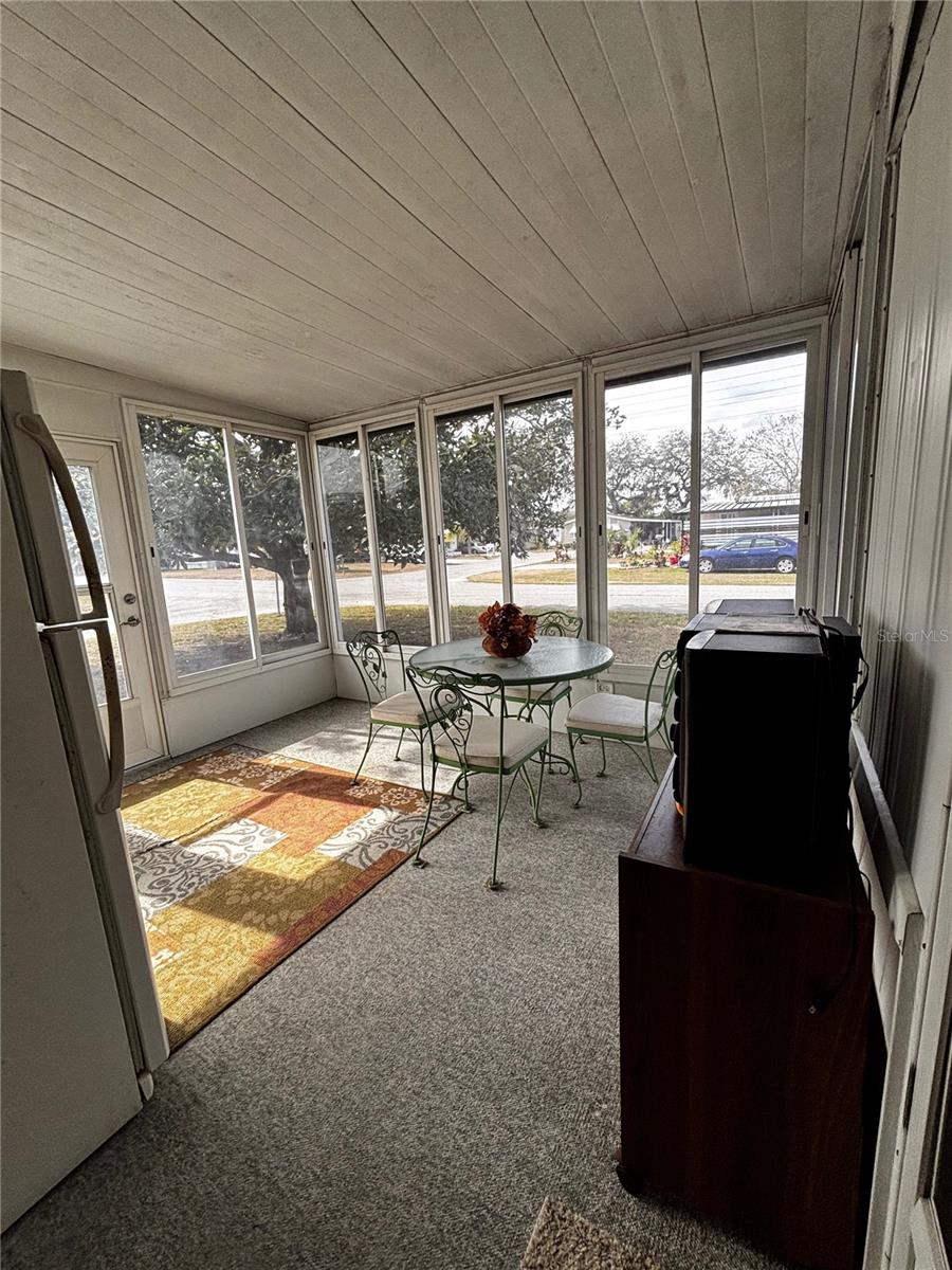37925 DATE PALM DR, ZEPHYRHILLS, FL, 33542