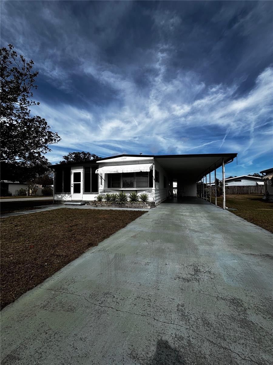 37925 DATE PALM DR, ZEPHYRHILLS, FL, 33542