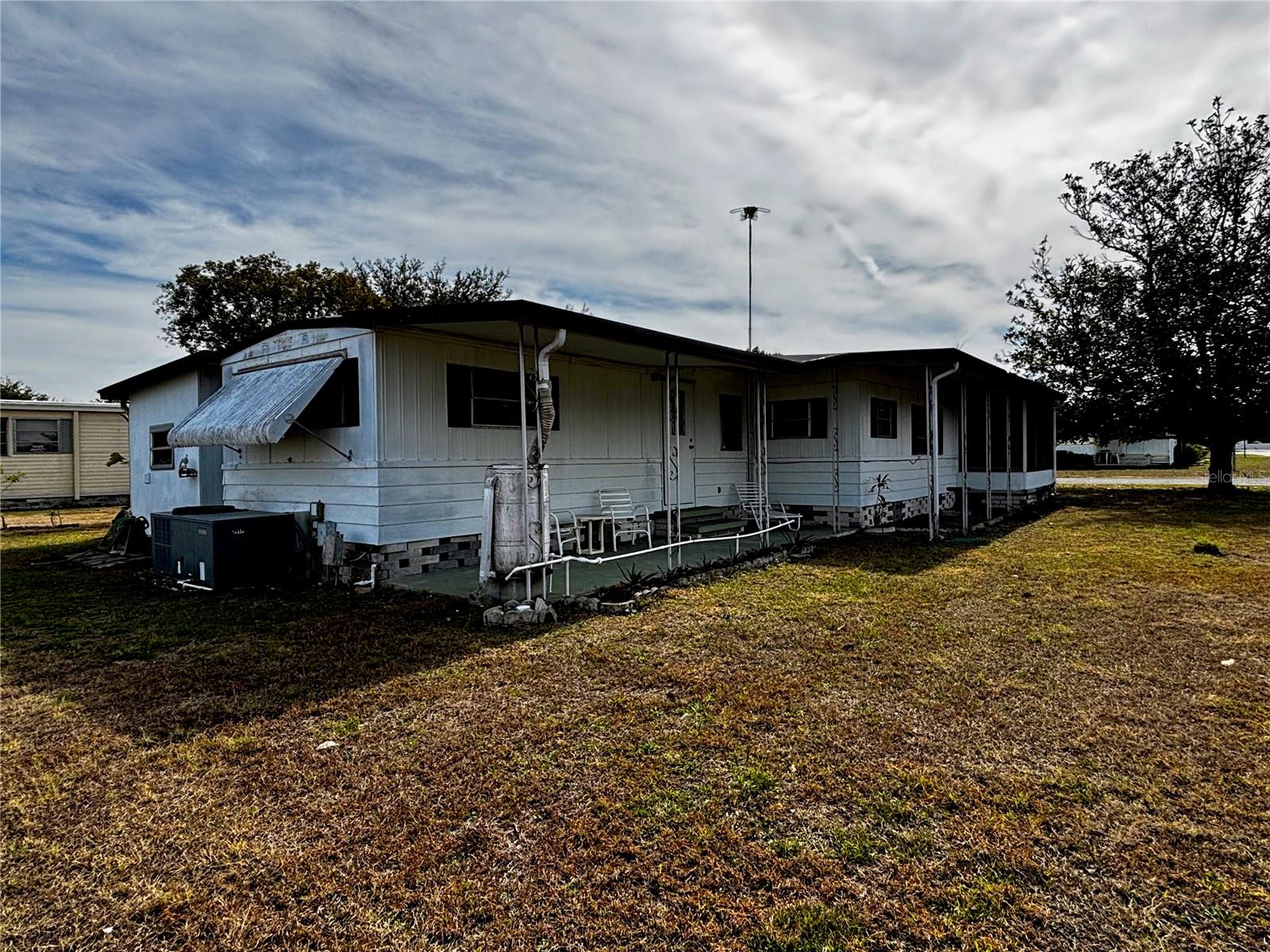 37925 DATE PALM DR, ZEPHYRHILLS, FL, 33542