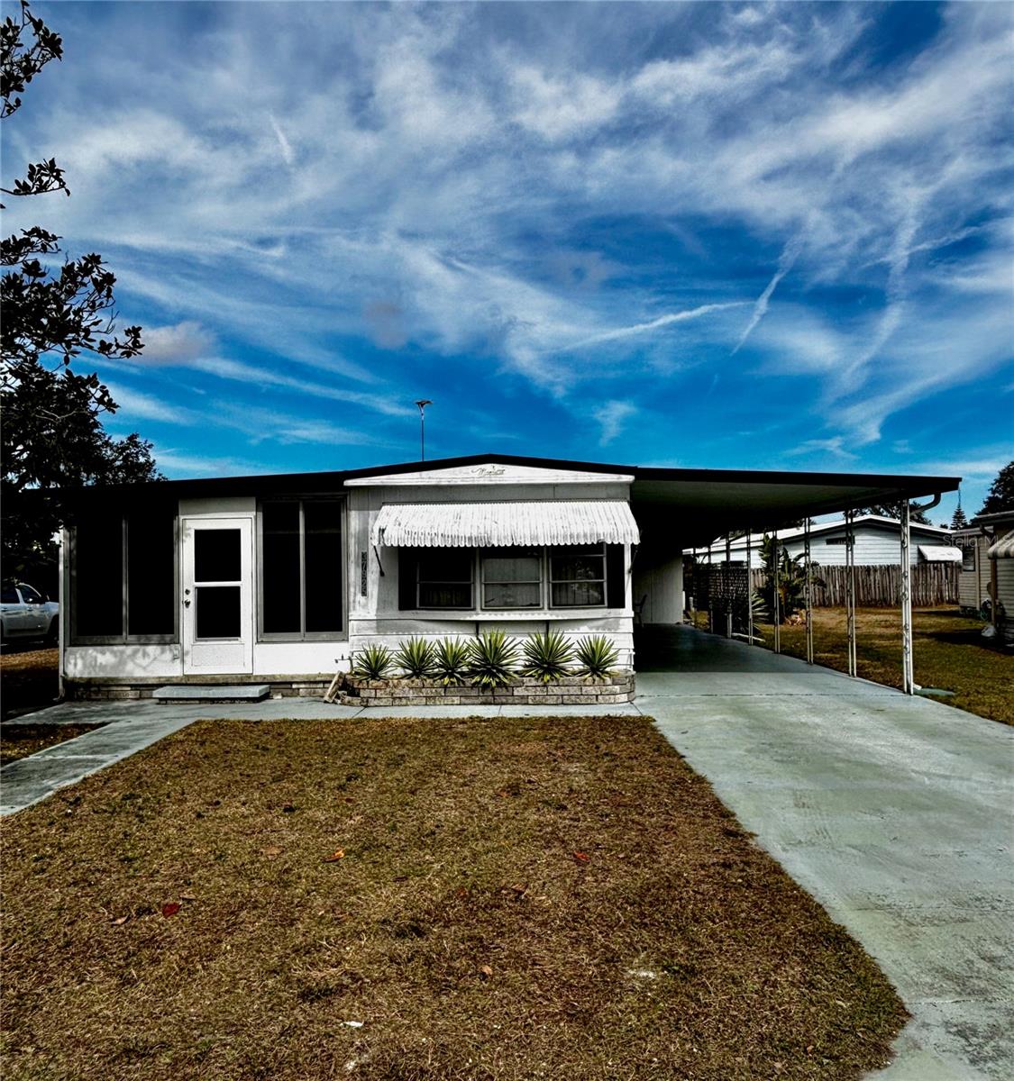 37925 DATE PALM DR, ZEPHYRHILLS, FL, 33542