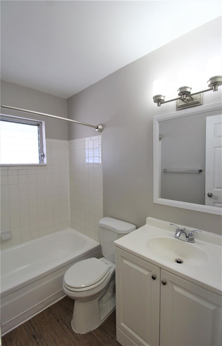 3001 BEE RIDGE RD #205, SARASOTA, FL, 34239