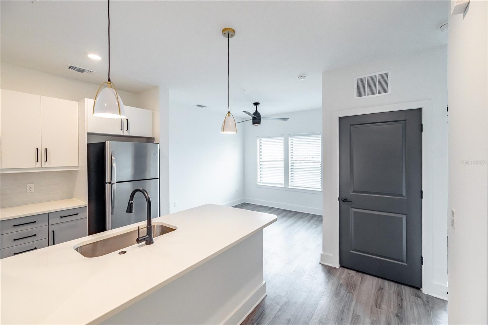 1420 LAKEFRONT DR #ST-1206, SARASOTA, FL, 34240