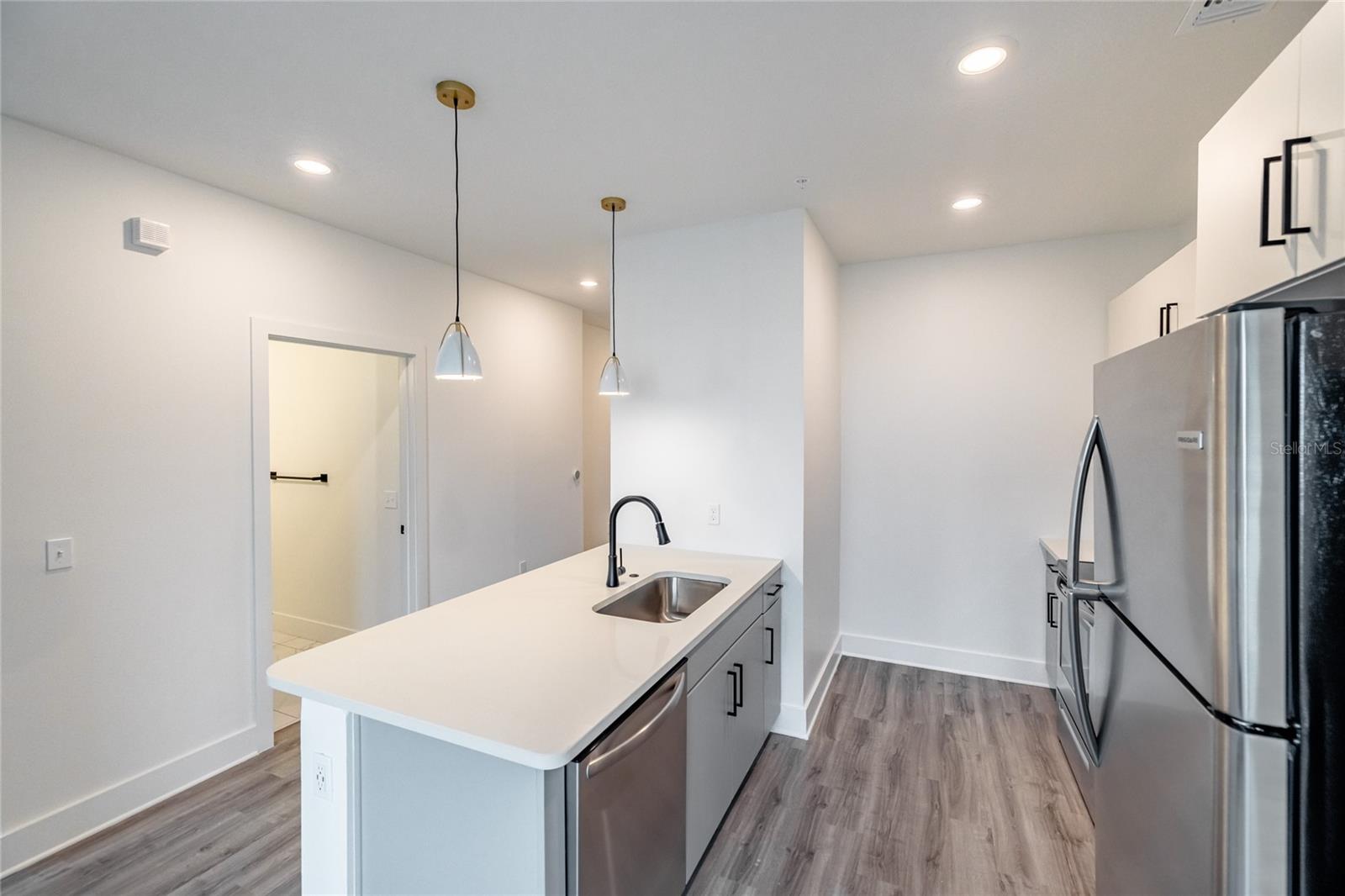 1420 LAKEFRONT DR #ST-1206, SARASOTA, FL, 34240