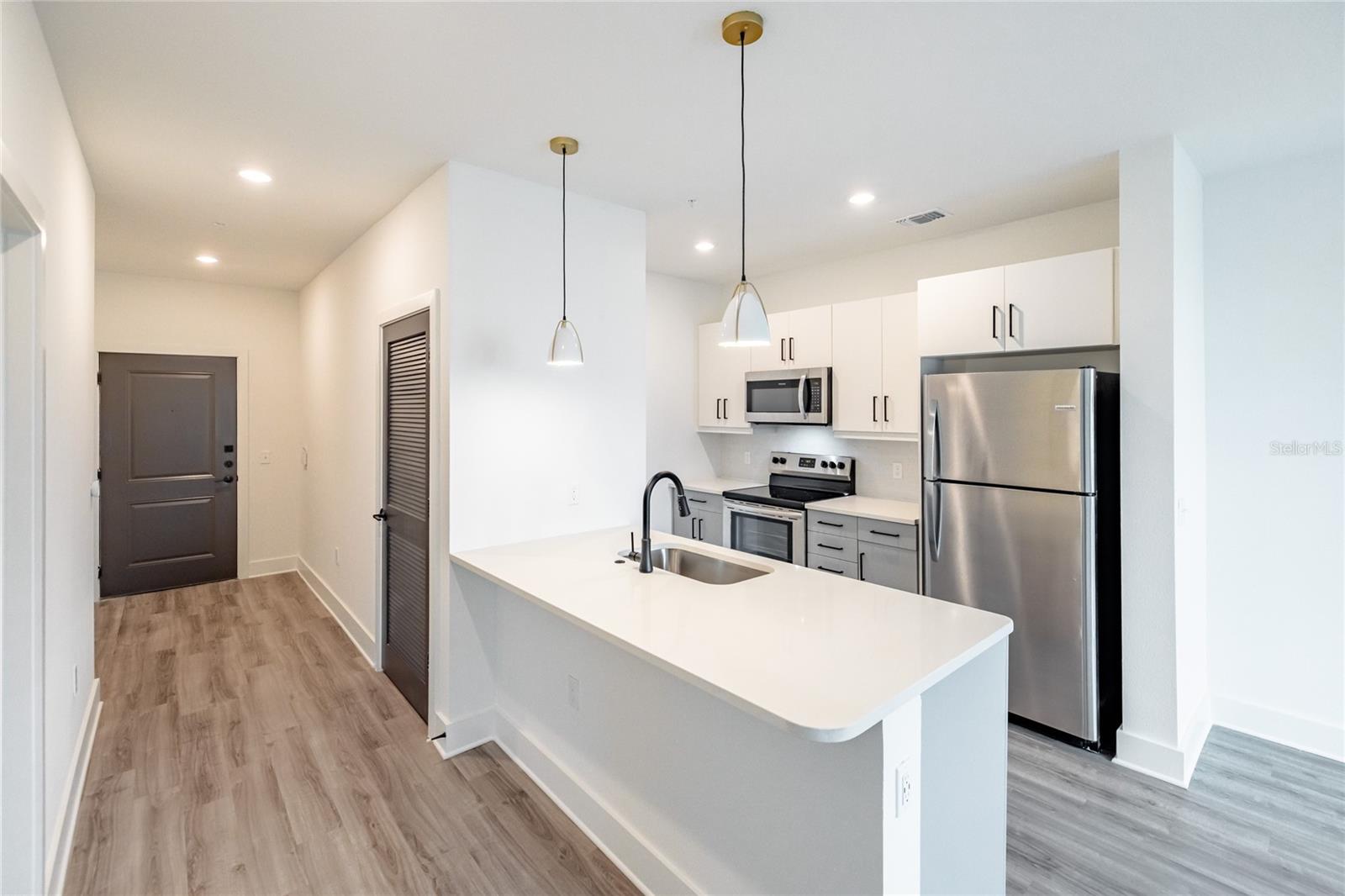 1420 LAKEFRONT DR #ST-1206, SARASOTA, FL, 34240
